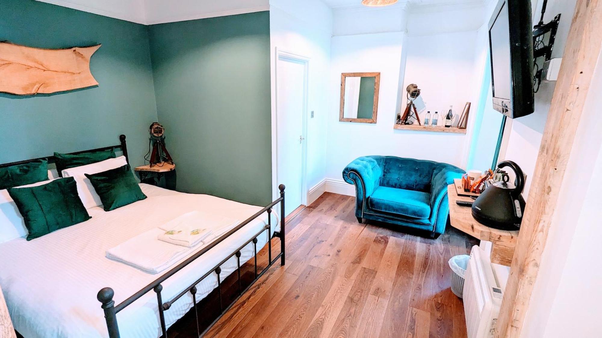 Wheal Tor Hotel & Glamping リスカード エクステリア 写真
