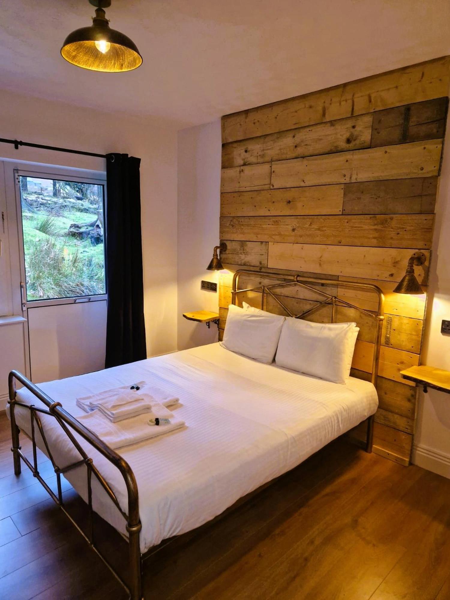 Wheal Tor Hotel & Glamping リスカード エクステリア 写真