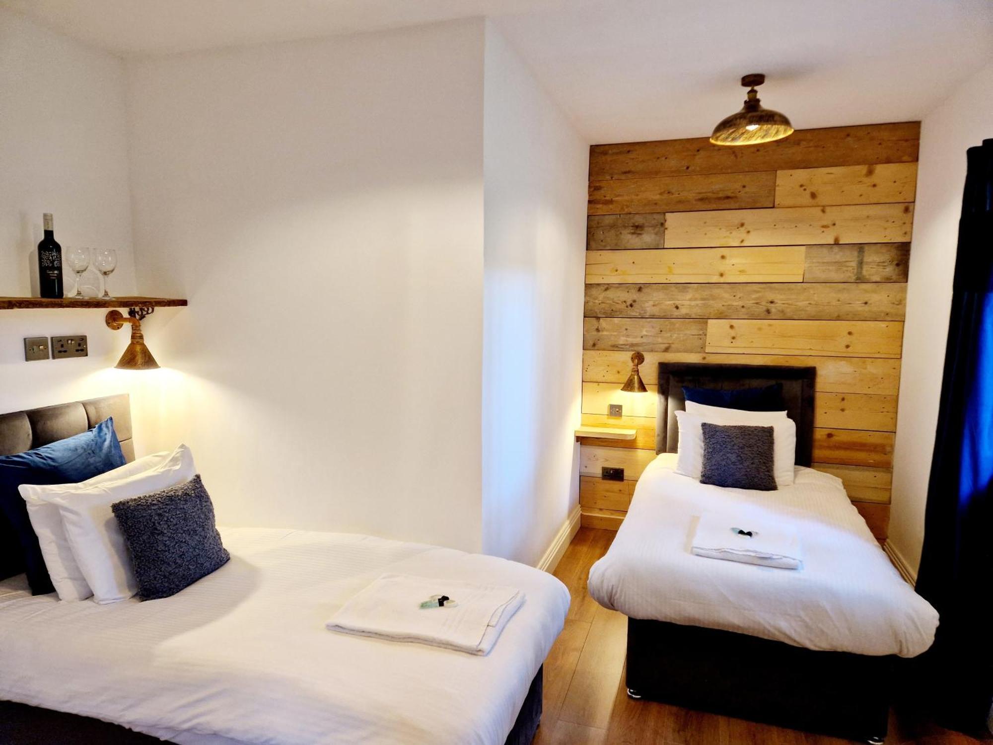 Wheal Tor Hotel & Glamping リスカード エクステリア 写真